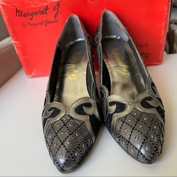 Margaret J. by Margaret Jerrold Black and Grey vintage pumps 7.5 - Picture 5 of 7